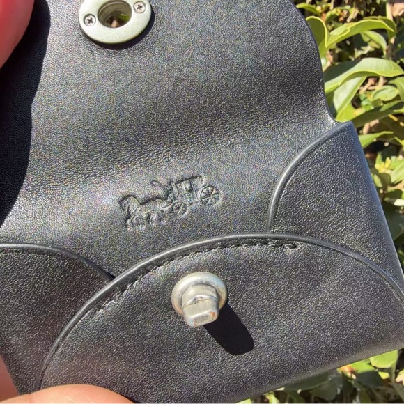 Coach Turnlock Card Case with Tea Rose Studs Black Leather 20950G - Picture 10 of 11